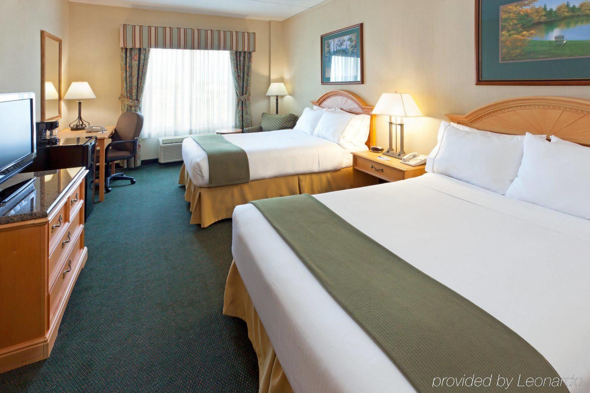 Express & - Thousand Islands By Ihg Hotel 2*